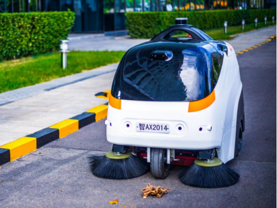 道路清掃垃圾車的無(wú)風(fēng)扇工控機(jī)