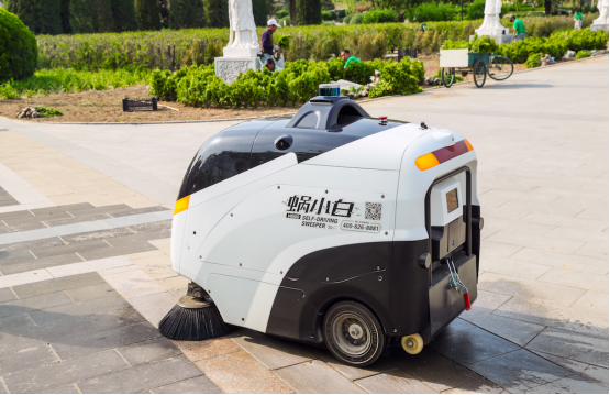 道路清掃垃圾車的無(wú)風(fēng)扇工控機(jī)